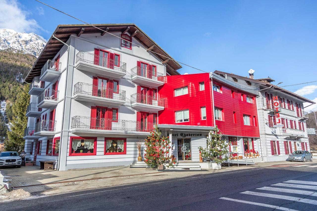 Hotel Chaberton Cesana Torinese Bagian luar foto