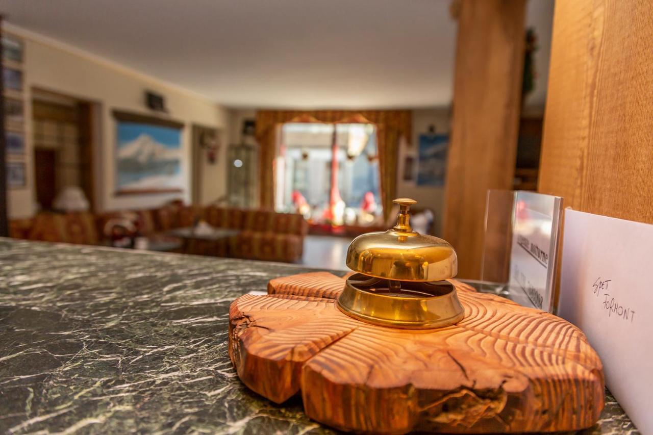 Hotel Chaberton Cesana Torinese Bagian luar foto