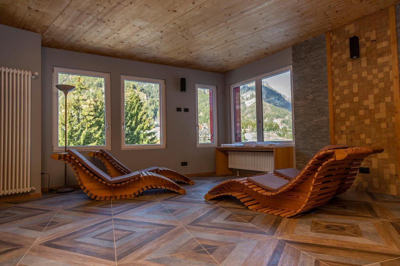 Hotel Chaberton Cesana Torinese Bagian luar foto