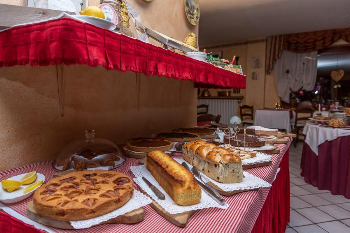 Hotel Chaberton Cesana Torinese Bagian luar foto