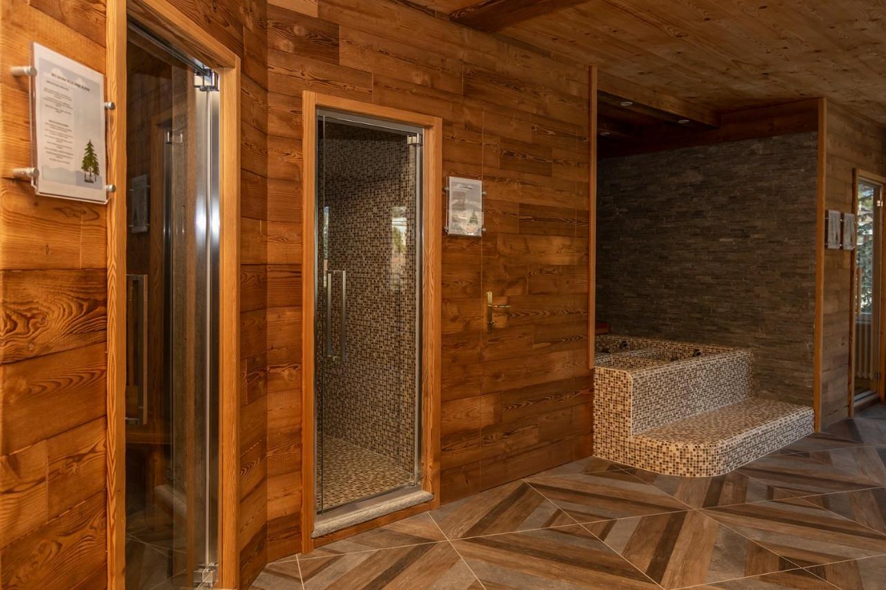 Hotel Chaberton Cesana Torinese Bagian luar foto